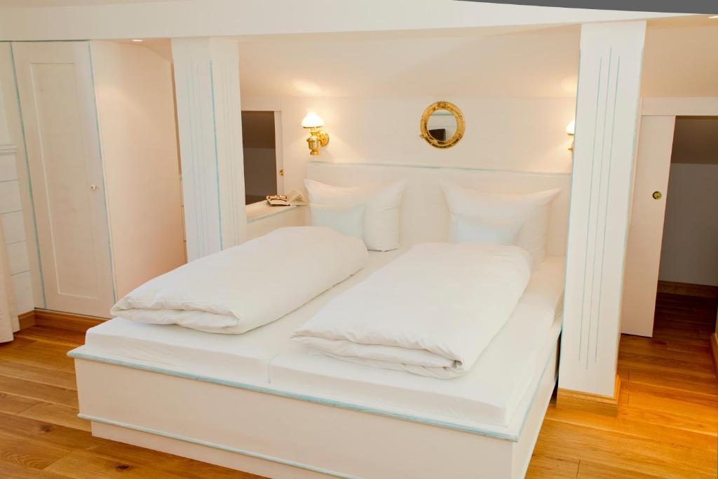 Landhaus Marinella Hotel Garni Bad Wiessee Pokoj fotografie