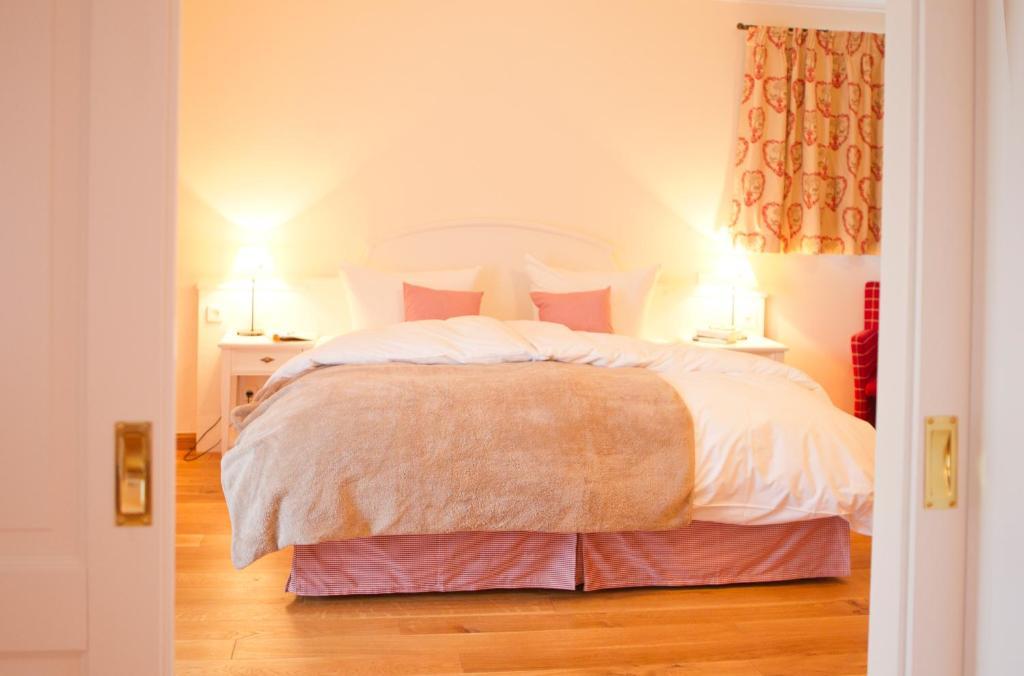 Landhaus Marinella Hotel Garni Bad Wiessee Pokoj fotografie